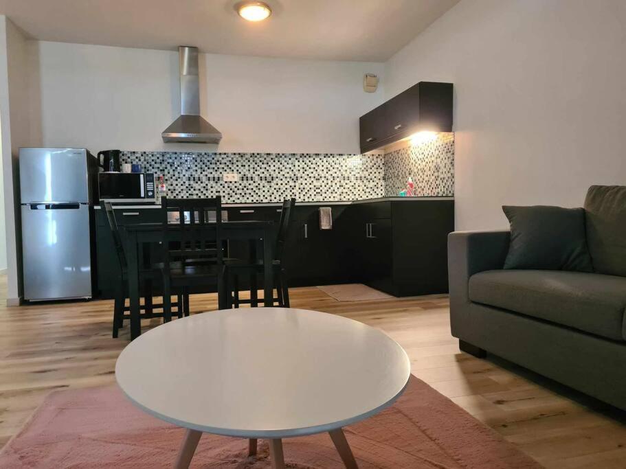 Appartement F2 Ninirei Papeete  Exteriör bild